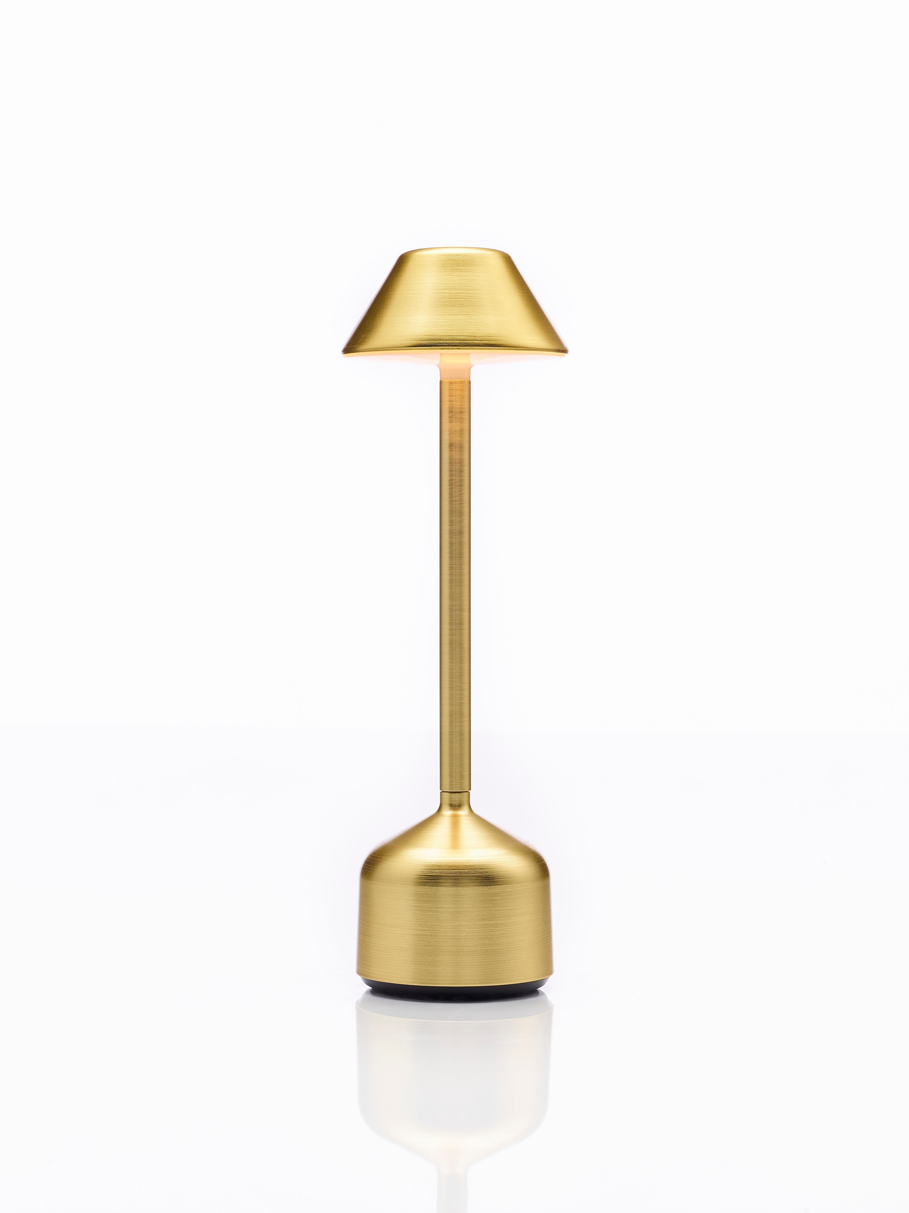 Demoiselle Tall Cap