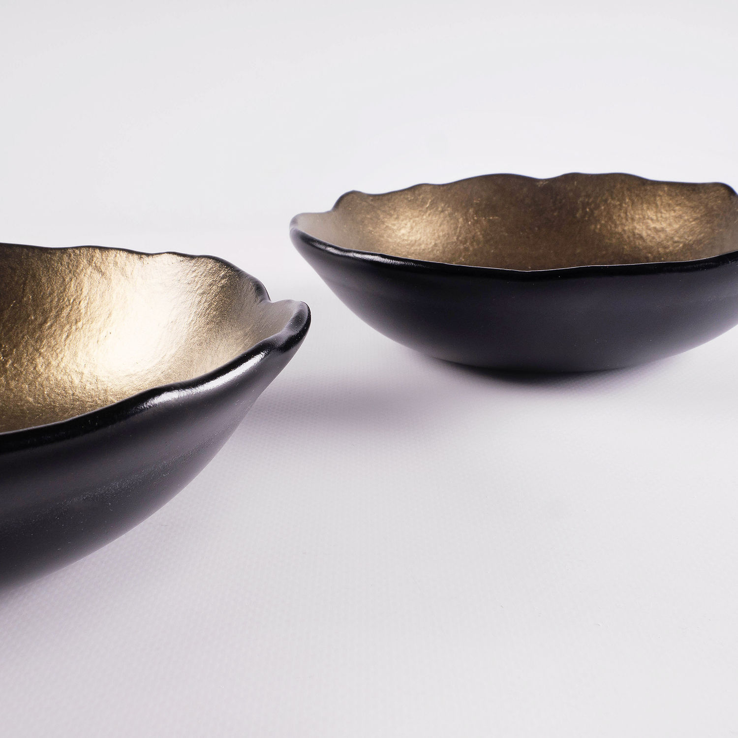 Mu-Ve Gold Bowls