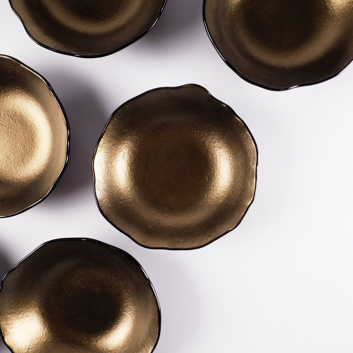 Mu-Ve Gold Bowls