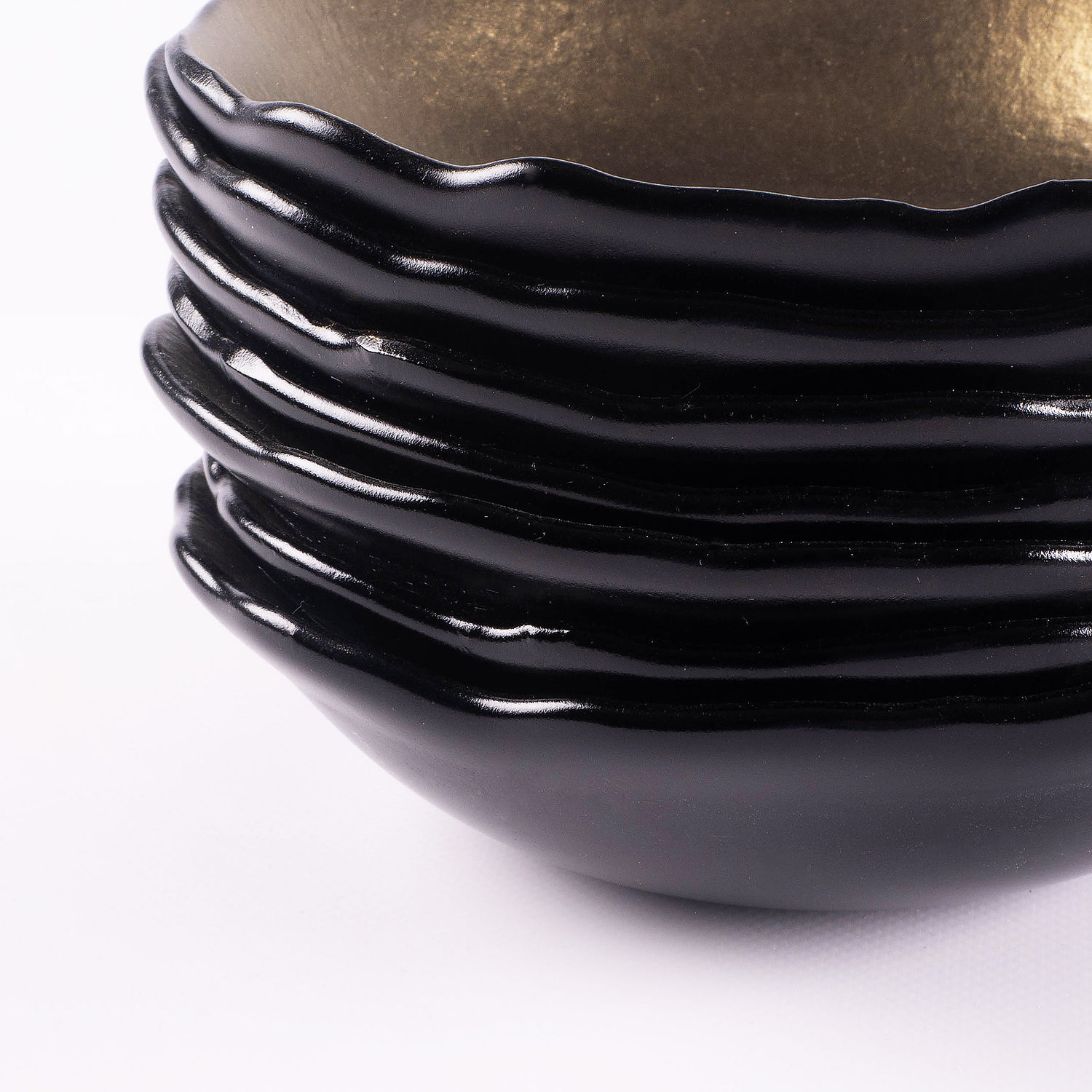 Mu-Ve Gold Bowls