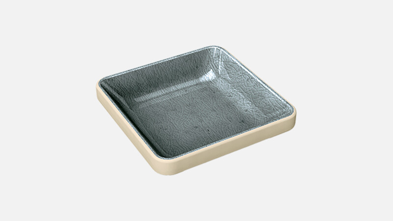 Kleine Schale quadratisch stapelbar