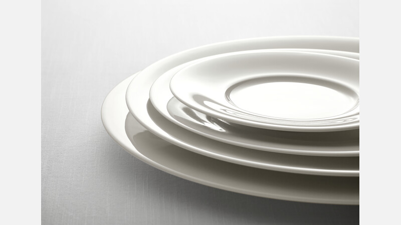 Plate flat round with rim 26 cm