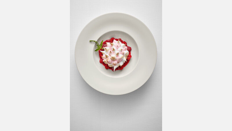 Plate deep round with rim 27.9 cm
